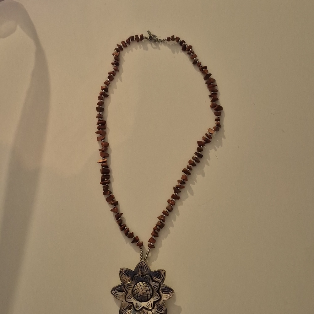 Beautiful Fun Flower Necklace